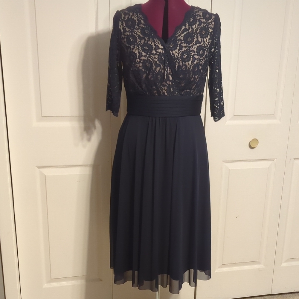Elegant Navy Lace Dress